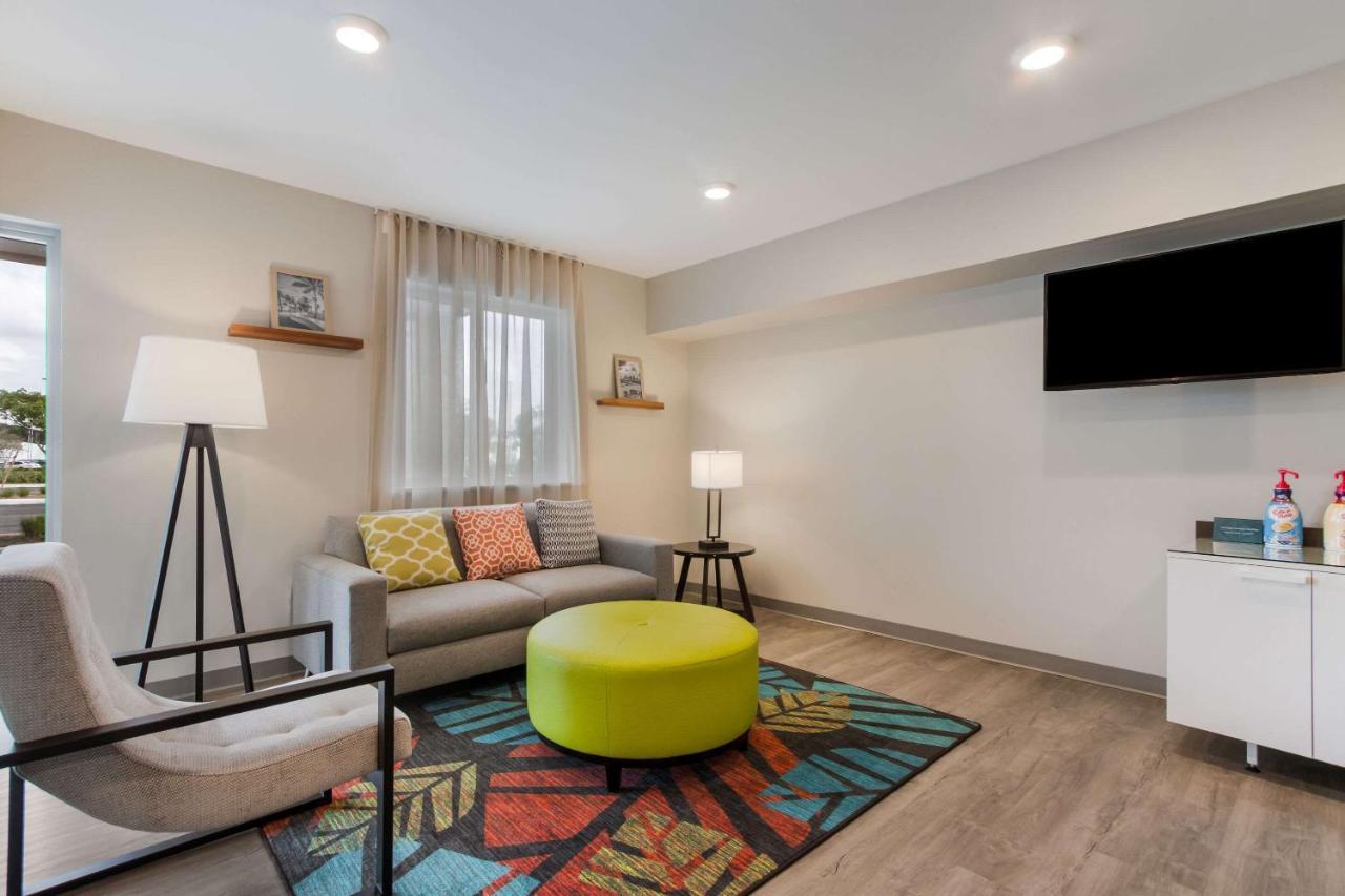 Woodspring Suites Tamarac Exterior foto